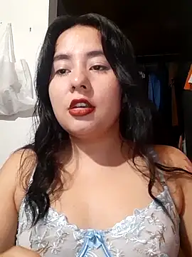 Snapshot of Yuli-27 chatting on 6, 2, 2026 Yuli-27 online show from 6, 2, 2026