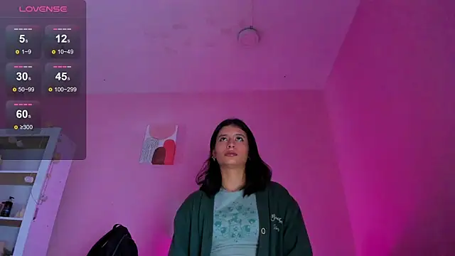 Snapshot of Georgina_Ferri_ chatting on 23, 10, 2025 Georgina Ferri  online show from 23, 10, 2025