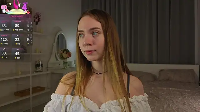 CarollSmithh online show from 13, 10, 2025