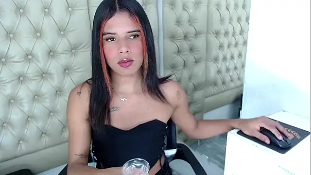 Snapshot of JessicaHott01 chatting on 22, 3, 2026 JessicaHott01 online show from 22, 3, 2026