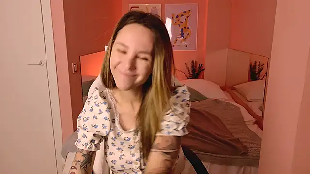 MiaGraham1 online show from 9, 1, 2026