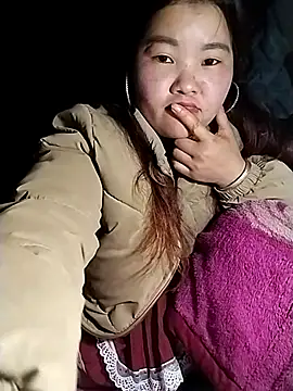 lylylove online show from 10, 3, 2026