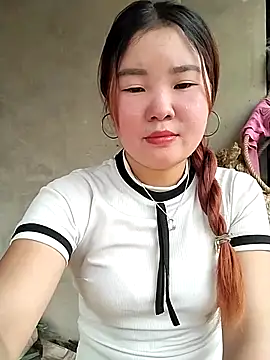 lylylove online show from 6, 5, 2026