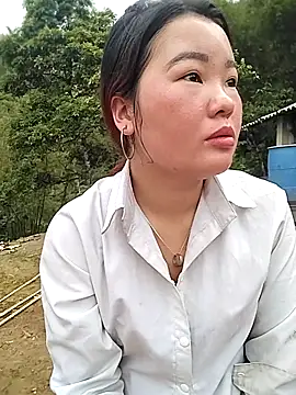 lylylove online show from 12, 5, 2026
