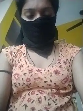 Snapshot of Usha_sharma chatting on 9, 9, 2025 Usha sharma online show from 9, 9, 2025
