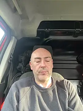 Richmcgee online show from 10, 4, 2026