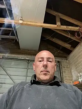 Richmcgee online show from 28, 4, 2026