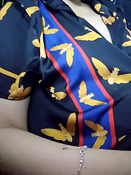 Snapshot of _Thaotam_ chatting on 6, 10, 2025 Thaotam online show from 6, 10, 2025