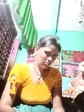 Sexy queeny online show from 13, 10, 2025