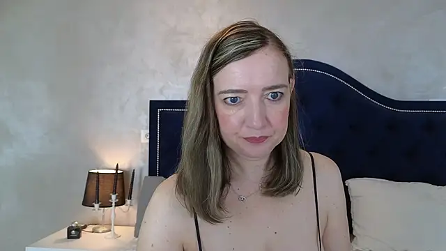 Snapshot of Blue_Angel_Sweet chatting on 23, 10, 2025 Blue Angel Sweet online show from 23, 10, 2025