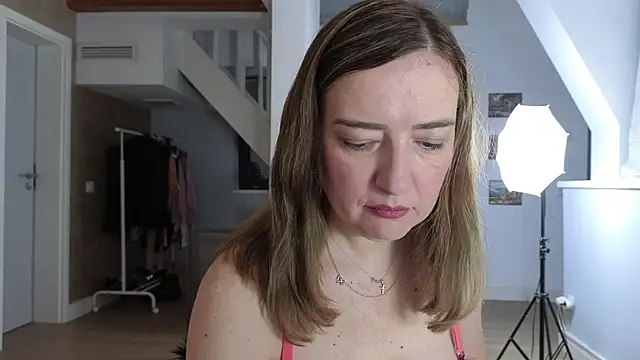 Blue Angel Sweet online show from 17, 12, 2025