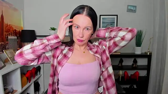 Velvet Jasmine online show from 20, 12, 2025