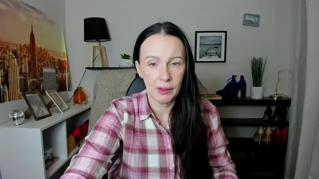 Velvet Jasmine online show from 10, 2, 2026