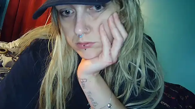 Snapshot of cutiekayls chatting on 21, 7, 2026 cutiekayls online show from 21, 7, 2026