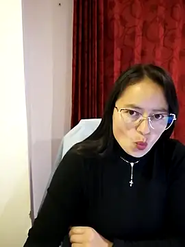 Snapshot of Daliz_Leon chatting on 25, 11, 2025 Daliz Leon online show from 25, 11, 2025