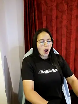 Snapshot of Daliz_Leon chatting on 26, 11, 2025 Daliz Leon online show from 26, 11, 2025