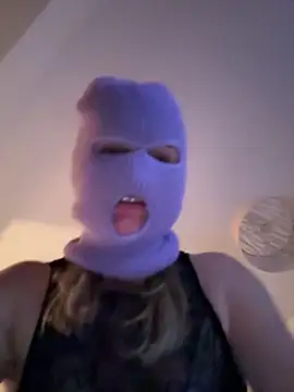 Snapshot of Milfnextdaw chatting on 4, 10, 2025 Milfnextdaw online show from 4, 10, 2025
