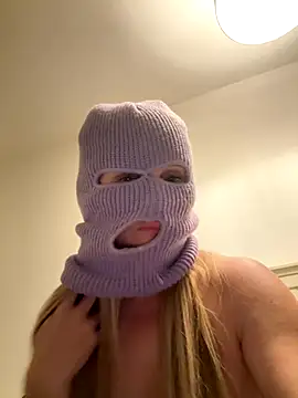 Snapshot of Milfnextdaw chatting on 18, 10, 2025 Milfnextdaw online show from 18, 10, 2025