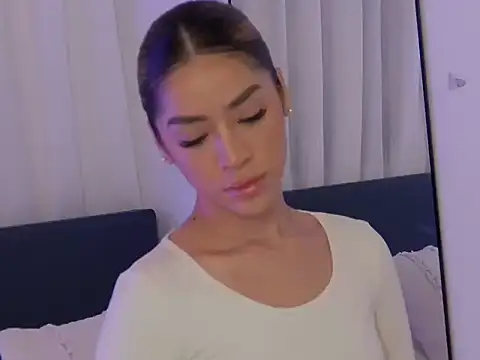 sophie wallton online show from 3, 12, 2025