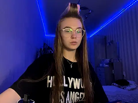 Snapshot of bellameow88 chatting on 15, 9, 2025 bellameow88 online show from 15, 9, 2025