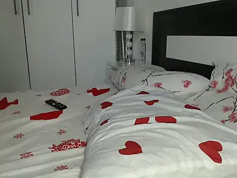 petite danielle online show from 9, 9, 2025