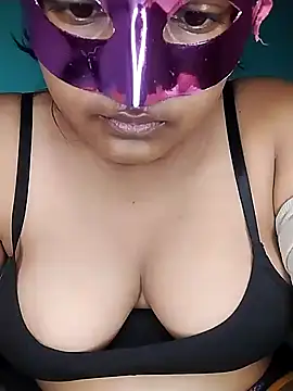 mimi87hoty online show from 19, 3, 2026