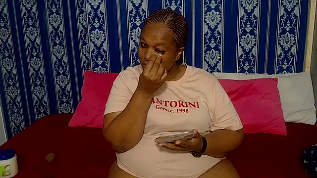 JUICEYLIPS333 online show from 4, 12, 2025