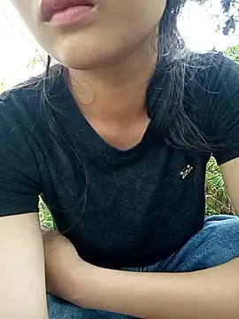 Snapshot of Ananine chatting on 11, 10, 2025 Ananine online show from 11, 10, 2025