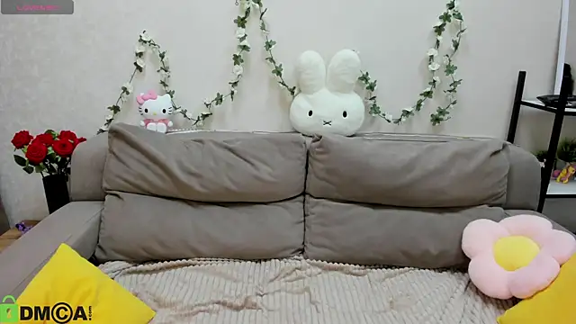 Sylvia Ortiz online show from 1, 5, 2026