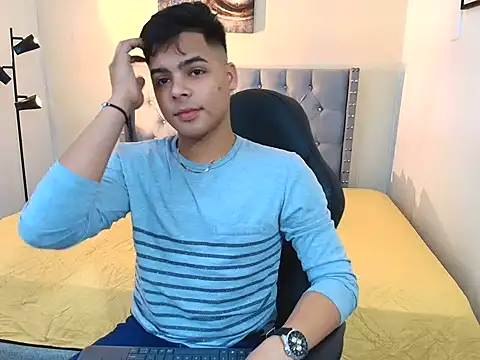 Snapshot of stewart_mateo_ chatting on 24, 9, 2025 stewart mateo  online show from 24, 9, 2025