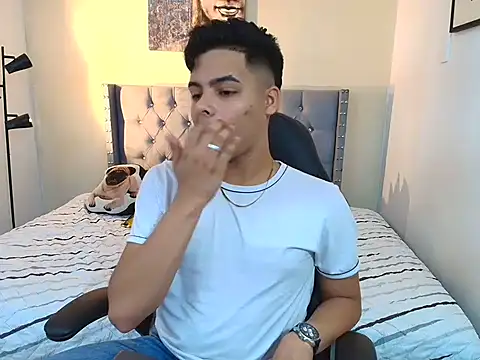 Snapshot of stewart_mateo_ chatting on 25, 9, 2025 stewart mateo  online show from 25, 9, 2025