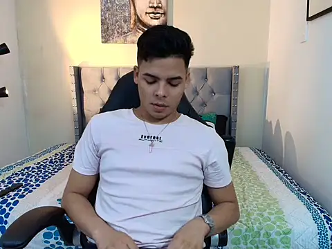 Snapshot of stewart_mateo_ chatting on 19, 10, 2025 stewart mateo  online show from 19, 10, 2025