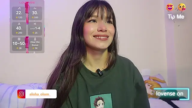 Alisha Olsen  online show from 30, 10, 2025