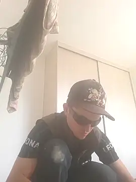 Loquendo2201 online show from 9, 10, 2025