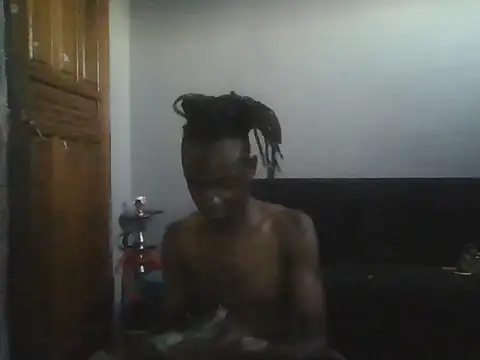 Snapshot of Nykho17 chatting on 16, 10, 2025 Nykho17 online show from 16, 10, 2025