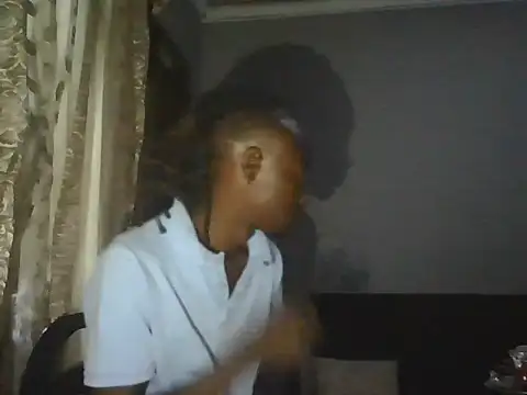 Snapshot of Nykho17 chatting on 24, 10, 2025 Nykho17 online show from 24, 10, 2025