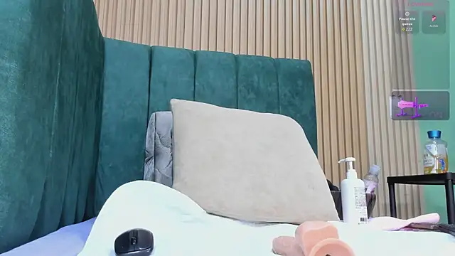 Snapshot of EvelynFoxx- chatting on 17, 11, 2025 EvelynFoxx- online show from 17, 11, 2025