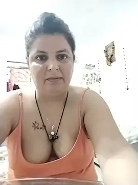 Snapshot of Jann_Riya333 chatting on 25, 6, 2026 Jann Riya333 online show from 25, 6, 2026