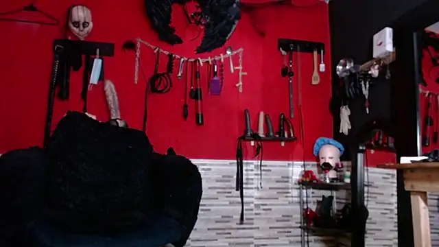 Miss Mirandaa online show from 12, 4, 2026