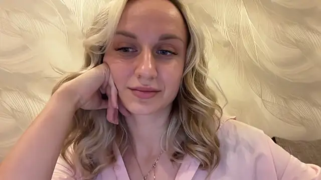 Snapshot of AdeleEverhart chatting on 2, 12, 2025 AdeleEverhart online show from 2, 12, 2025