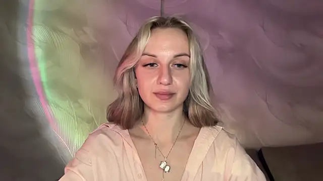 Snapshot of AdeleEverhart chatting on 19, 12, 2025 AdeleEverhart online show from 19, 12, 2025