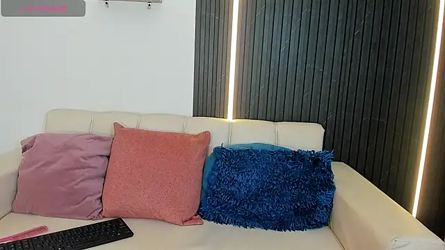 Snapshot of Gabrielaa_Miller_ chatting on 12, 9, 2025 Gabrielaa Miller  online show from 12, 9, 2025
