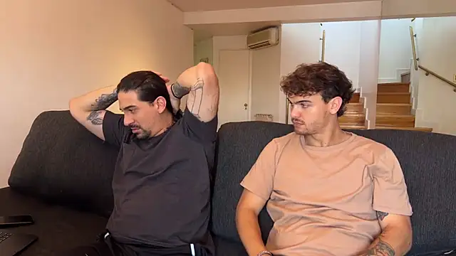 Snapshot of lenruy chatting on 19, 3, 2026 lenruy online show from 19, 3, 2026