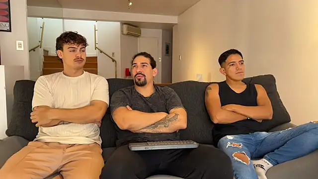 Snapshot of lenruy chatting on 10, 4, 2026 lenruy online show from 10, 4, 2026