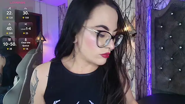 Zami Escobar of online show from 7, 10, 2025