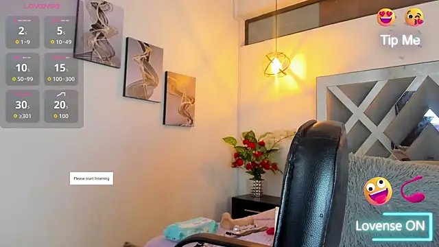 Snapshot of Candy_Hott7 chatting on 9, 9, 2025 Candy Hott7 online show from 9, 9, 2025