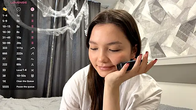 Snapshot of KiraVelvet chatting on 1, 11, 2025 KiraVelvet online show from 1, 11, 2025