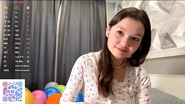 Snapshot of KiraVelvet chatting on 19, 11, 2025 KiraVelvet online show from 19, 11, 2025