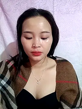 Lili lovely online show from 15, 11, 2025