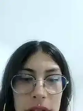 Snapshot of Kylie_Rivers chatting on 29, 9, 2025 Kylie Rivers online show from 29, 9, 2025